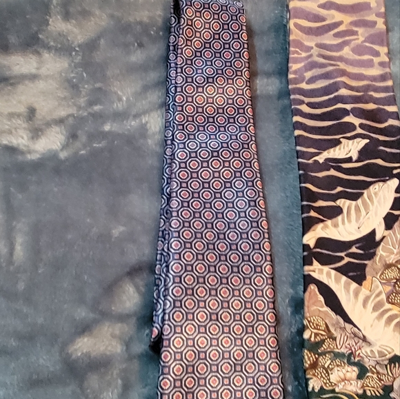 all regular ties in colors shown.   perfect for a new graduate - Picture 3 of 6